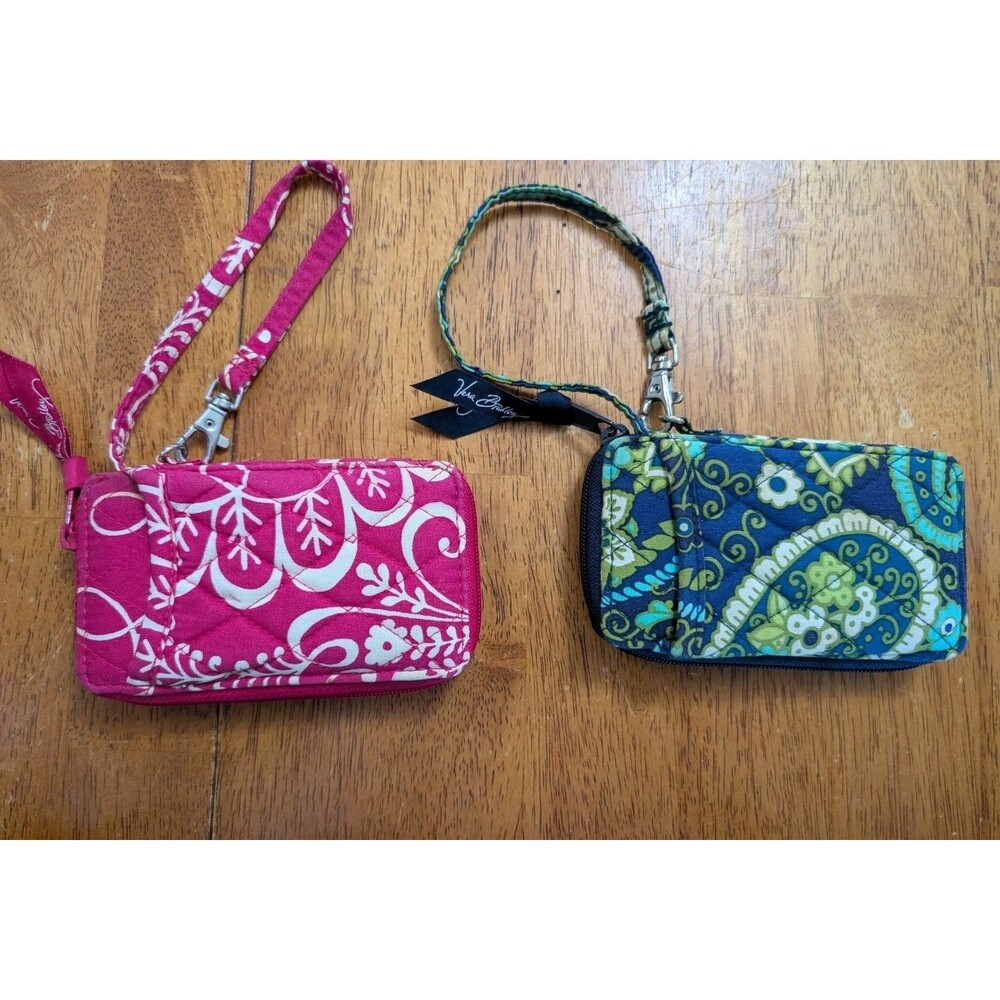 Vera Bradley Lot Of 2 Twirly Birds Rhythm Blues Pink Floral Grn Paisley Wristlet